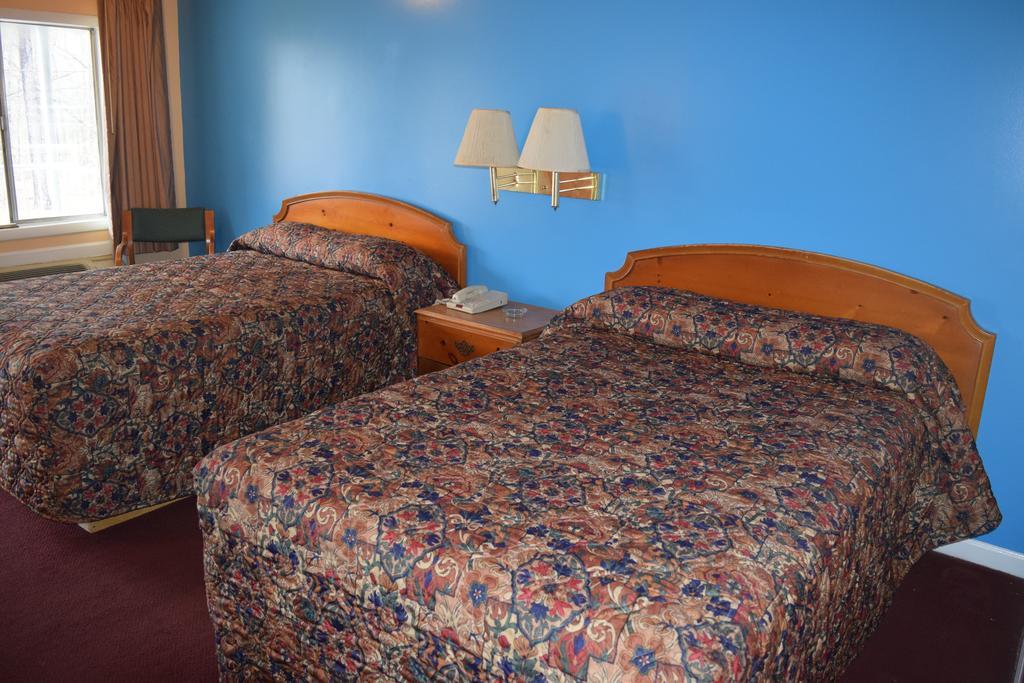 Fort Eustis Inn Ньюпорт-Ньюс Экстерьер фото