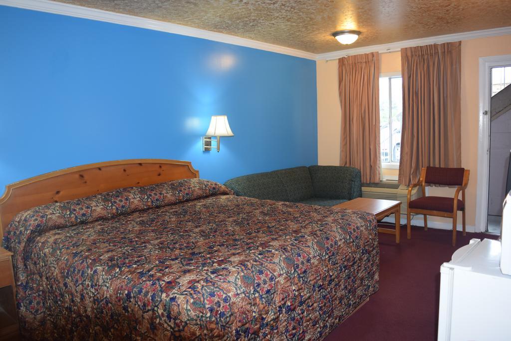 Fort Eustis Inn Ньюпорт-Ньюс Экстерьер фото